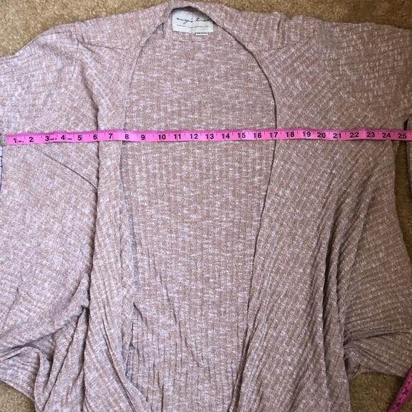 Evy’s Tree Sweater Jessica in Oatmeal Luxury Wrap Sweater Size Large / XL - Picture 14 of 14